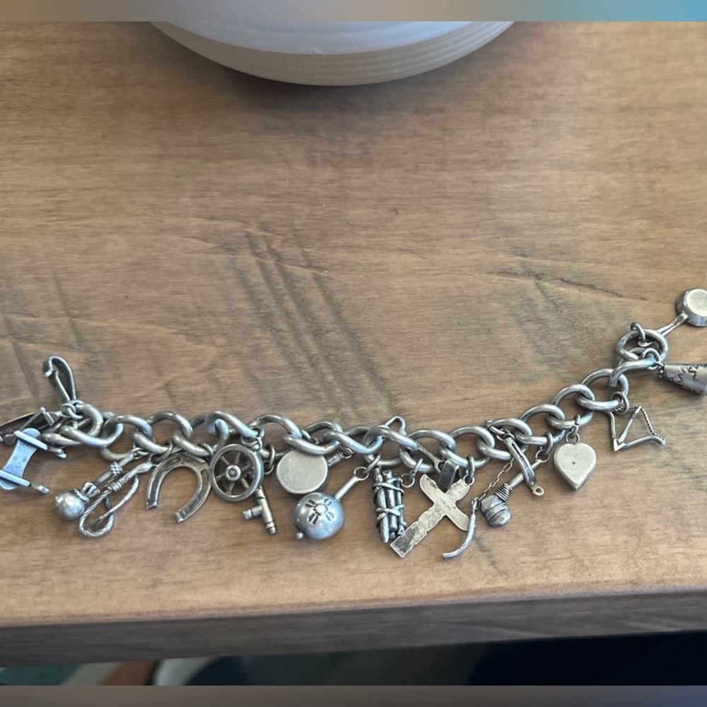 Vintage Western Native American Sterling Silver Charm Bracelet